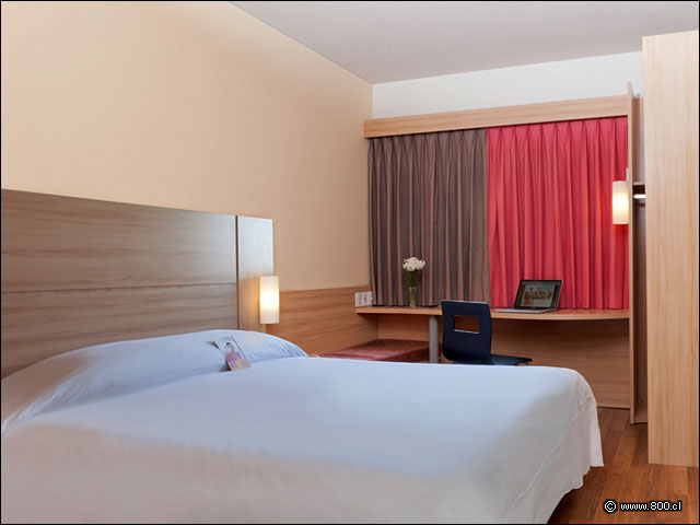 Habitacin Hotel Ibis Santiago - Manquehue FotosdelLugar